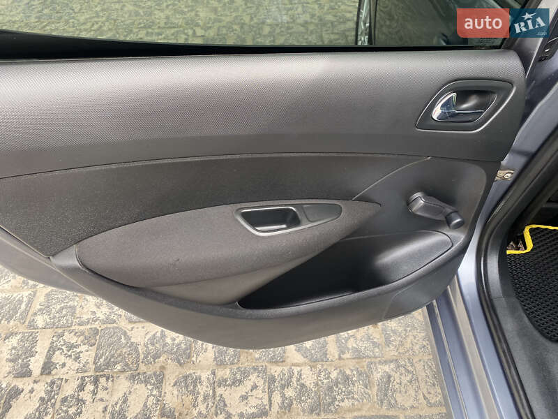 Хэтчбек Peugeot 308 2010 в Львове фото 11 Хэтчбек Peugeot 308 2010 в Львове