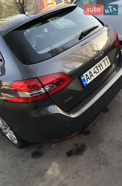 Универсал Peugeot 308 2015 в 