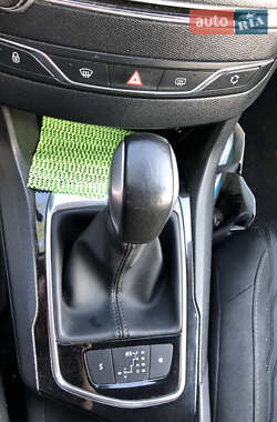 Универсал Peugeot 308 2015 в 