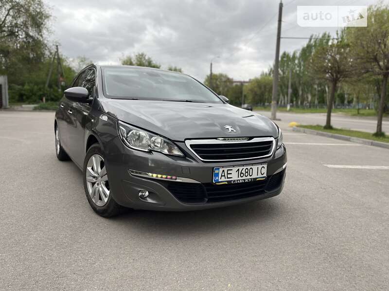 Универсал Peugeot 308 2016 в Днепре