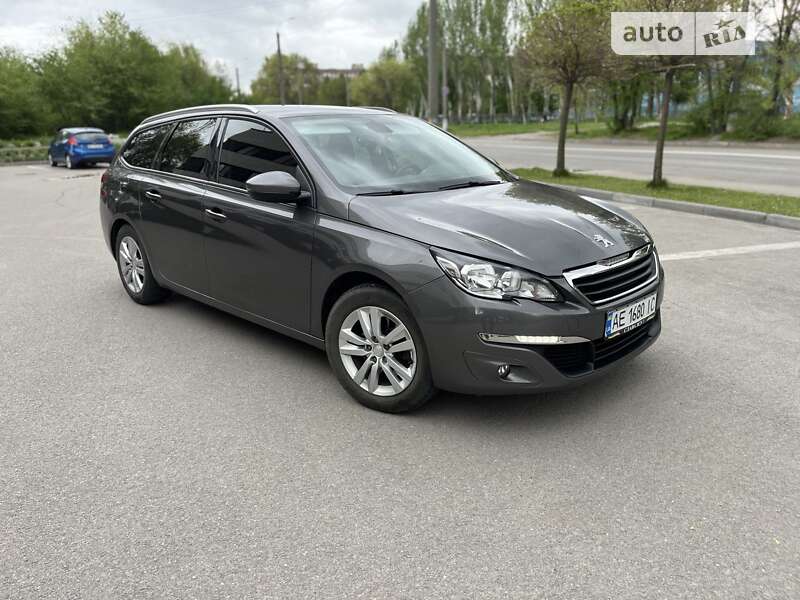 Универсал Peugeot 308 2016 в Днепре
