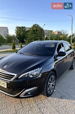 Универсал Peugeot 308 2017 в Стрые