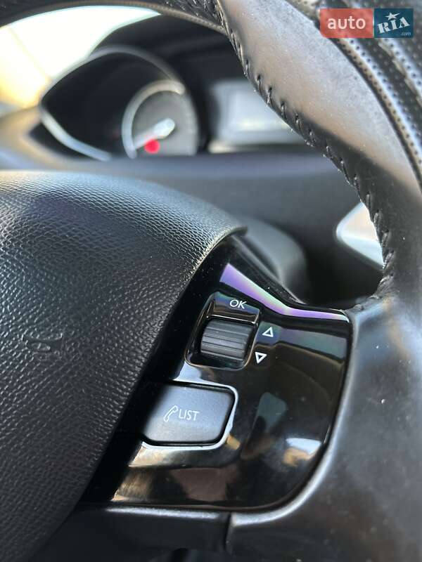 Універсал Peugeot 308 2017 в Дрогобичі