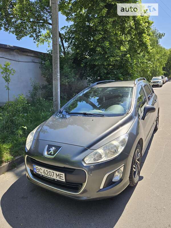 Универсал Peugeot 308 2012 в Львове