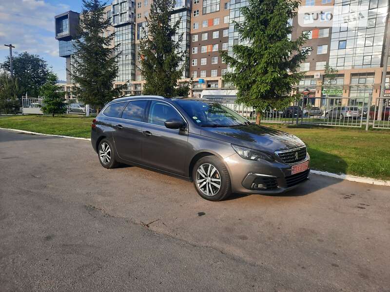 Универсал Peugeot 308 2018 в Черновцах