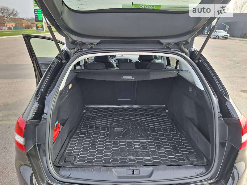 Універсал Peugeot 308 2017 в Кропивницькому