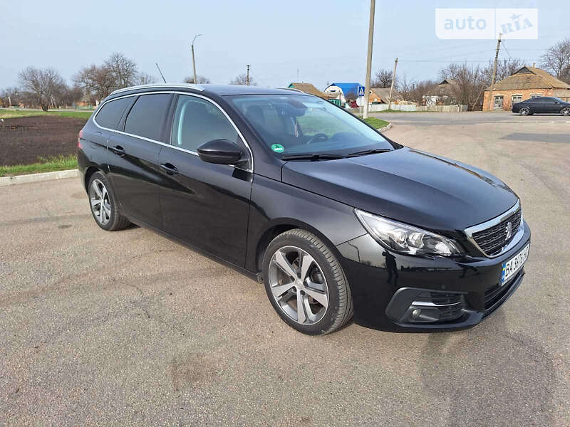 Універсал Peugeot 308 2017 в Кропивницькому