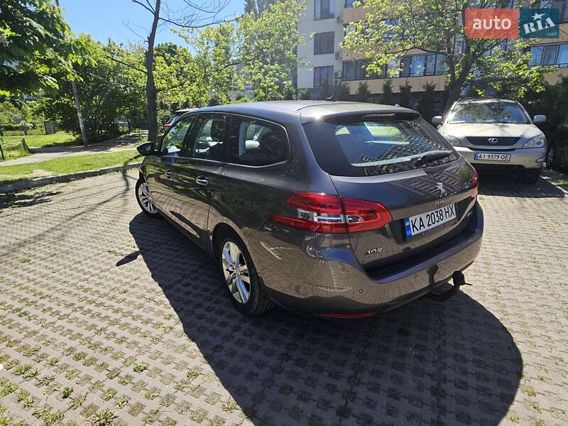 Универсал Peugeot 308 2016 в Киеве