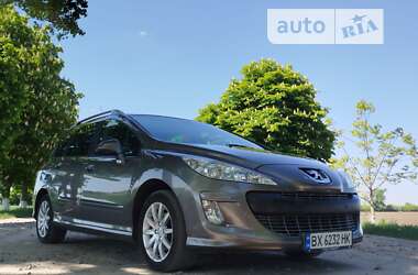 Универсал Peugeot 308 2008 в Теофиполе