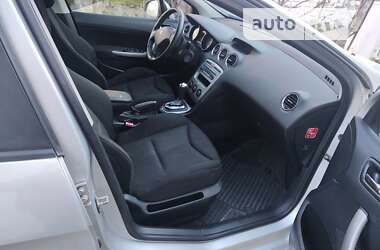 Хэтчбек Peugeot 308 2010 в Староконстантинове