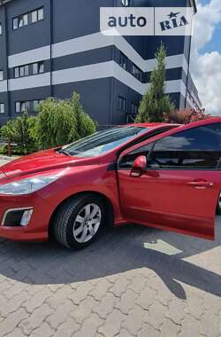 Хэтчбек Peugeot 308 2012 в Львове