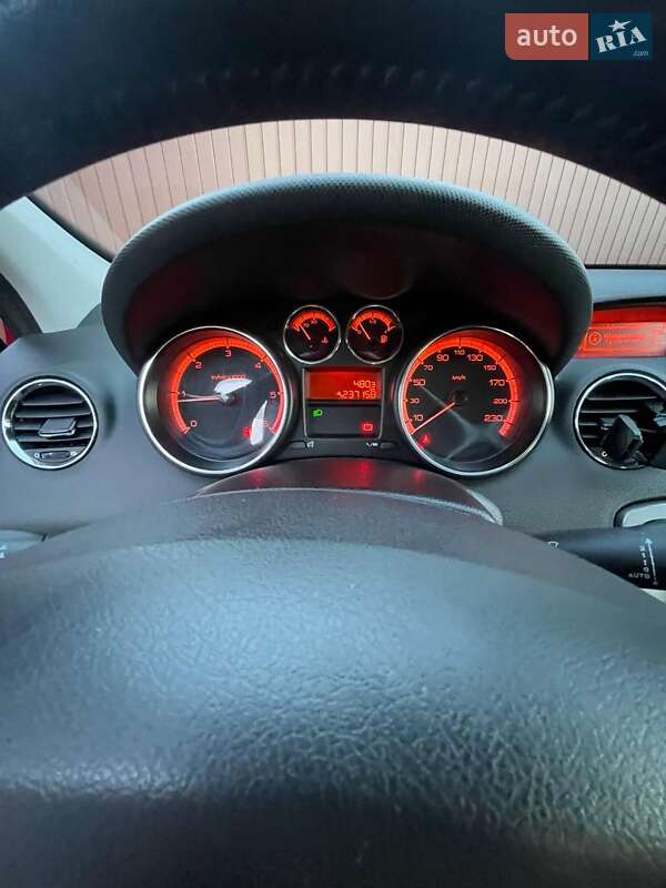 Хетчбек Peugeot 308 2011 в Бучачі