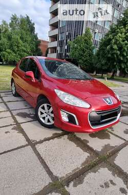 Хэтчбек Peugeot 308 2012 в Львове