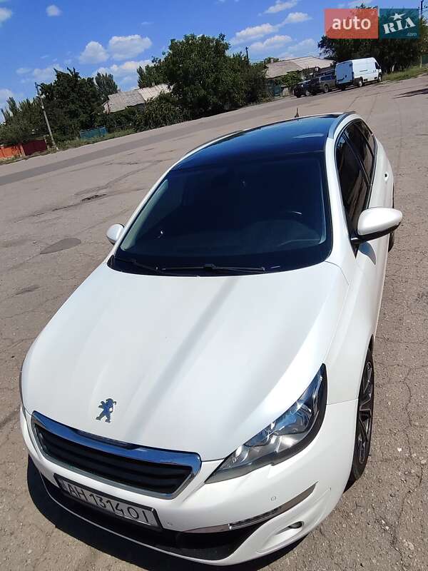 Универсал Peugeot 308 2015 в Доброполье