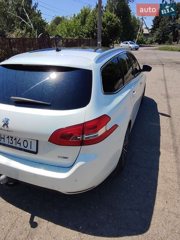 Универсал Peugeot 308 2015 в Доброполье