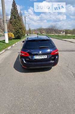 Универсал Peugeot 308 2015 в Калуше