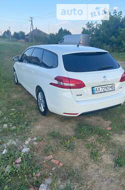 Універсал Peugeot 308 2015 в Харкові