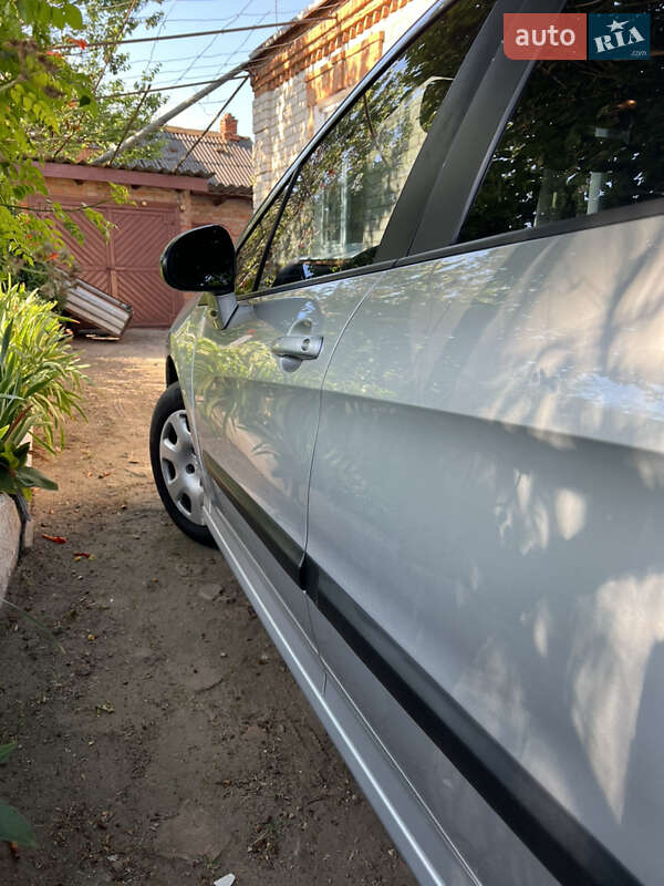 Универсал Peugeot 308 2013 в Крюковщине