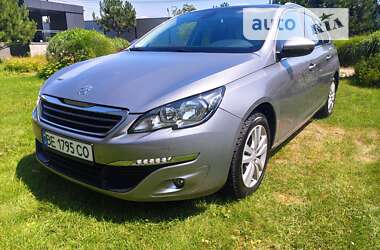 Универсал Peugeot 308 2015 в Вышгороде