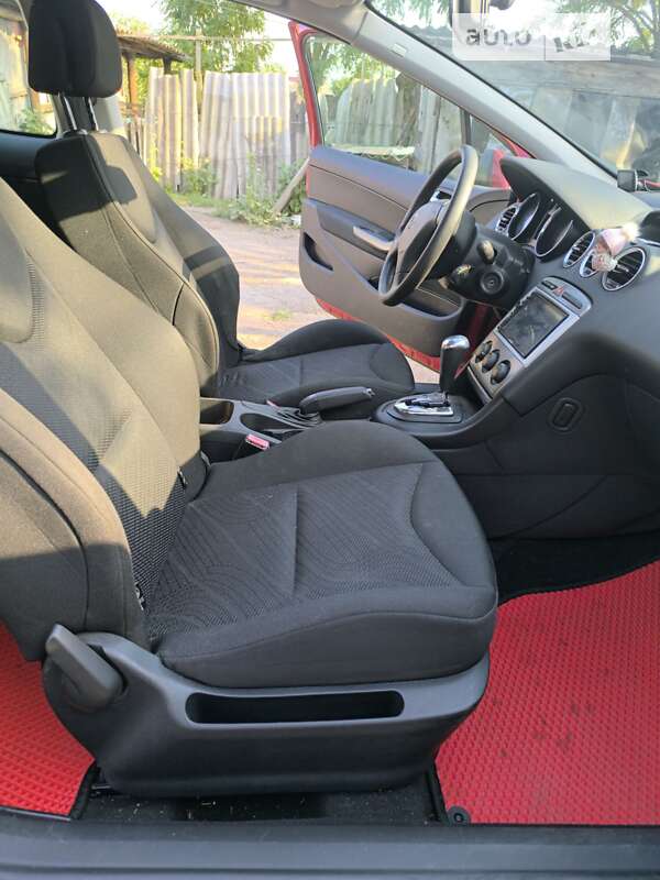 Хетчбек Peugeot 308 2008 в Кагарлику