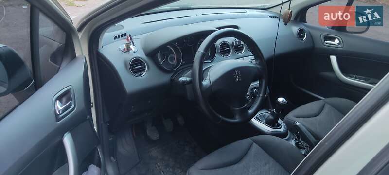 Хетчбек Peugeot 308 2010 в Коростені
