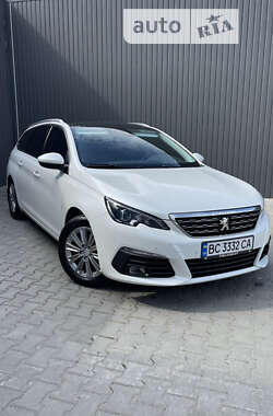 Универсал Peugeot 308 2018 в Львове