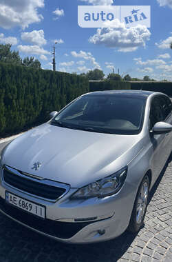 Peugeot 308 2016