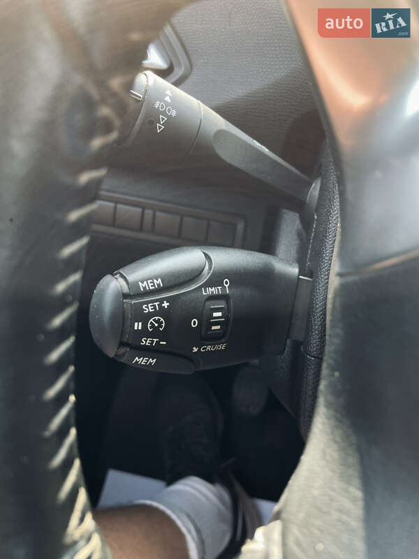 Універсал Peugeot 308 2014 в Хотині