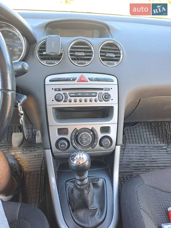 Універсал Peugeot 308 2011 в Львові