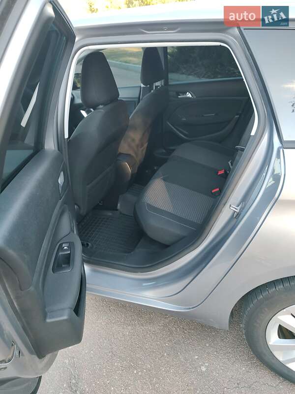 Універсал Peugeot 308 2018 в Житомирі