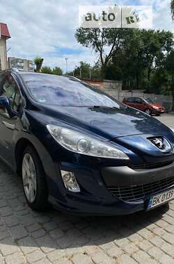 Универсал Peugeot 308 2010 в Ровно