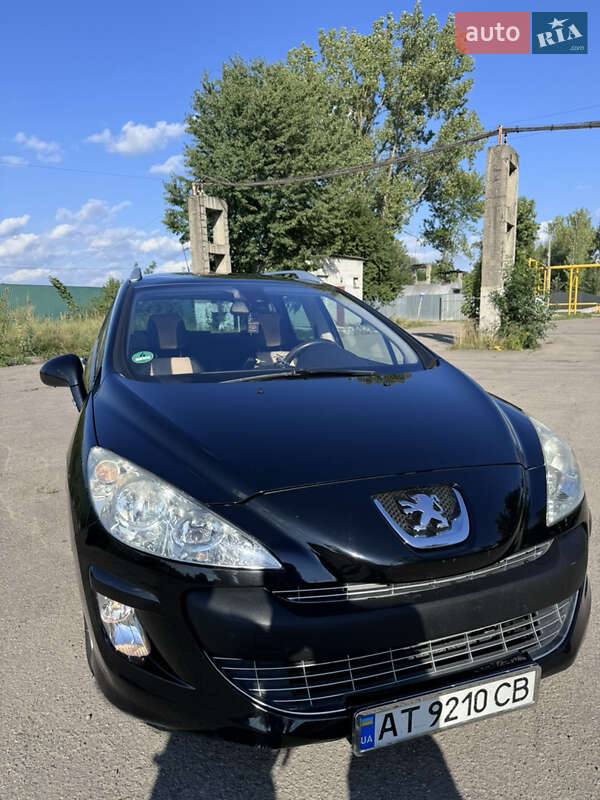 Універсал Peugeot 308 2010 в Калуші