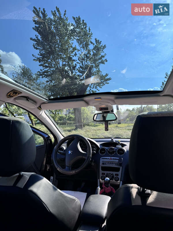 Універсал Peugeot 308 2010 в Калуші