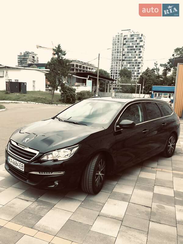 Универсал Peugeot 308 2015 в Стрые