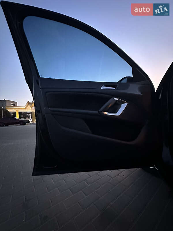 Універсал Peugeot 308 2015 в Рівному