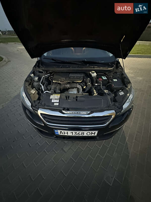 Універсал Peugeot 308 2015 в Рівному