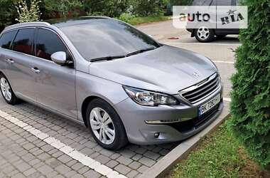 Универсал Peugeot 308 2015 в Ровно