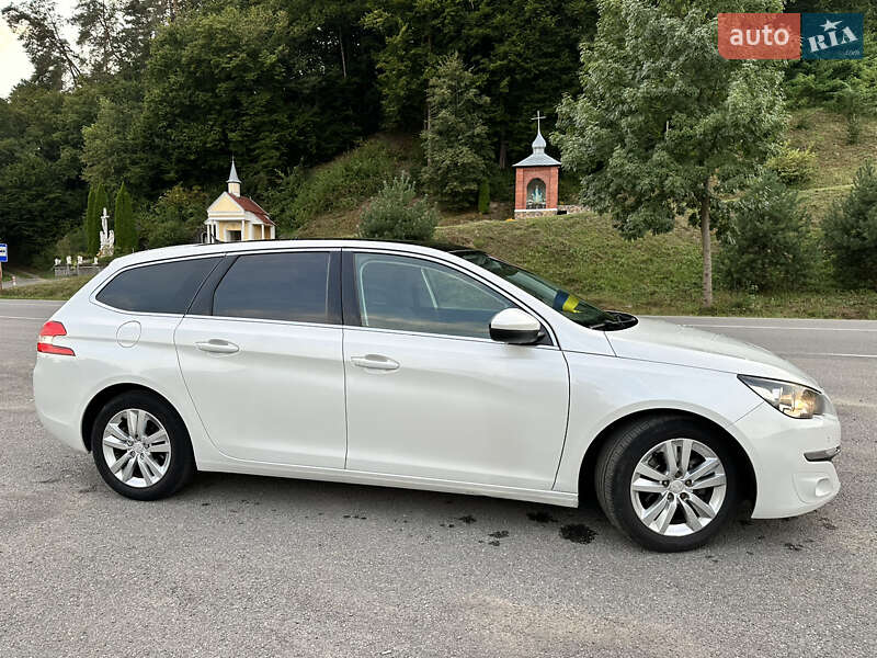 Универсал Peugeot 308 2014 в Великом Березном