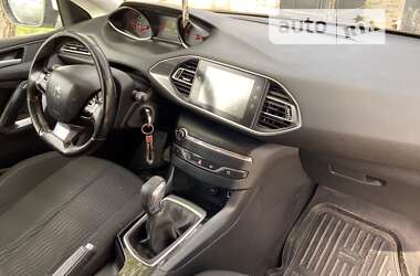 Универсал Peugeot 308 2015 в Вознесенске