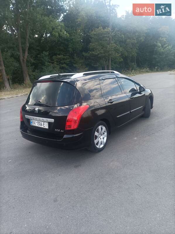 Універсал Peugeot 308 2011 в Дунаївцях