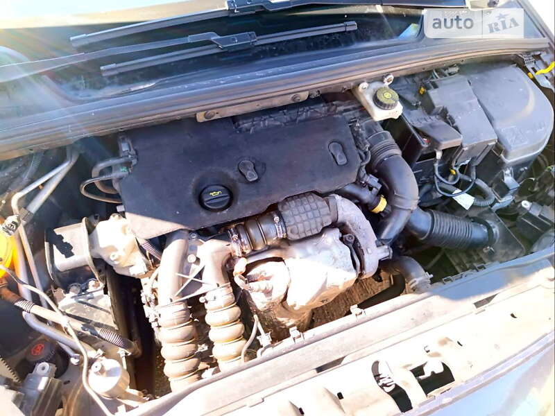 Універсал Peugeot 308 2011 в Києві