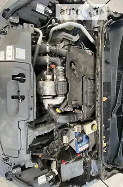 Peugeot 308 2015