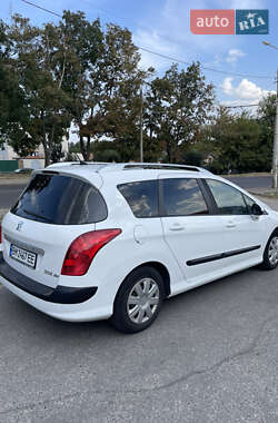 Универсал Peugeot 308 2011 в Сумах