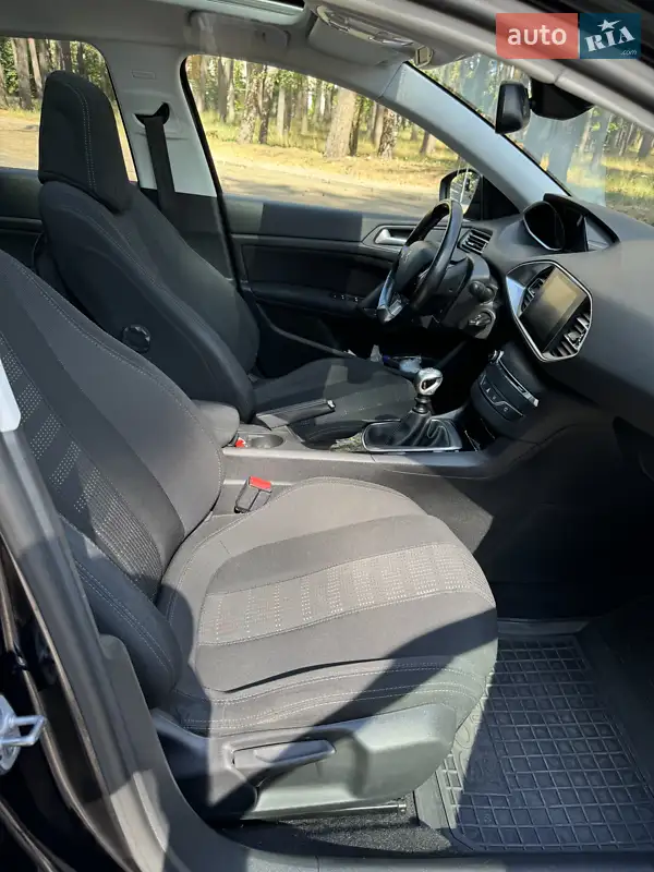 Peugeot 308 2015 VIN VF3LCBHZHFS304372 фото оголошення 33 з 109