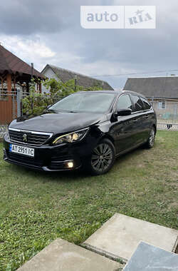 Універсал Peugeot 308 2017 в Калуші