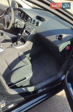 Хэтчбек Peugeot 308 2011 в Запорожье