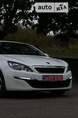 Універсал Peugeot 308 2016 в Рівному