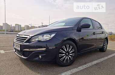 Хэтчбек Peugeot 308 2015 в Киеве