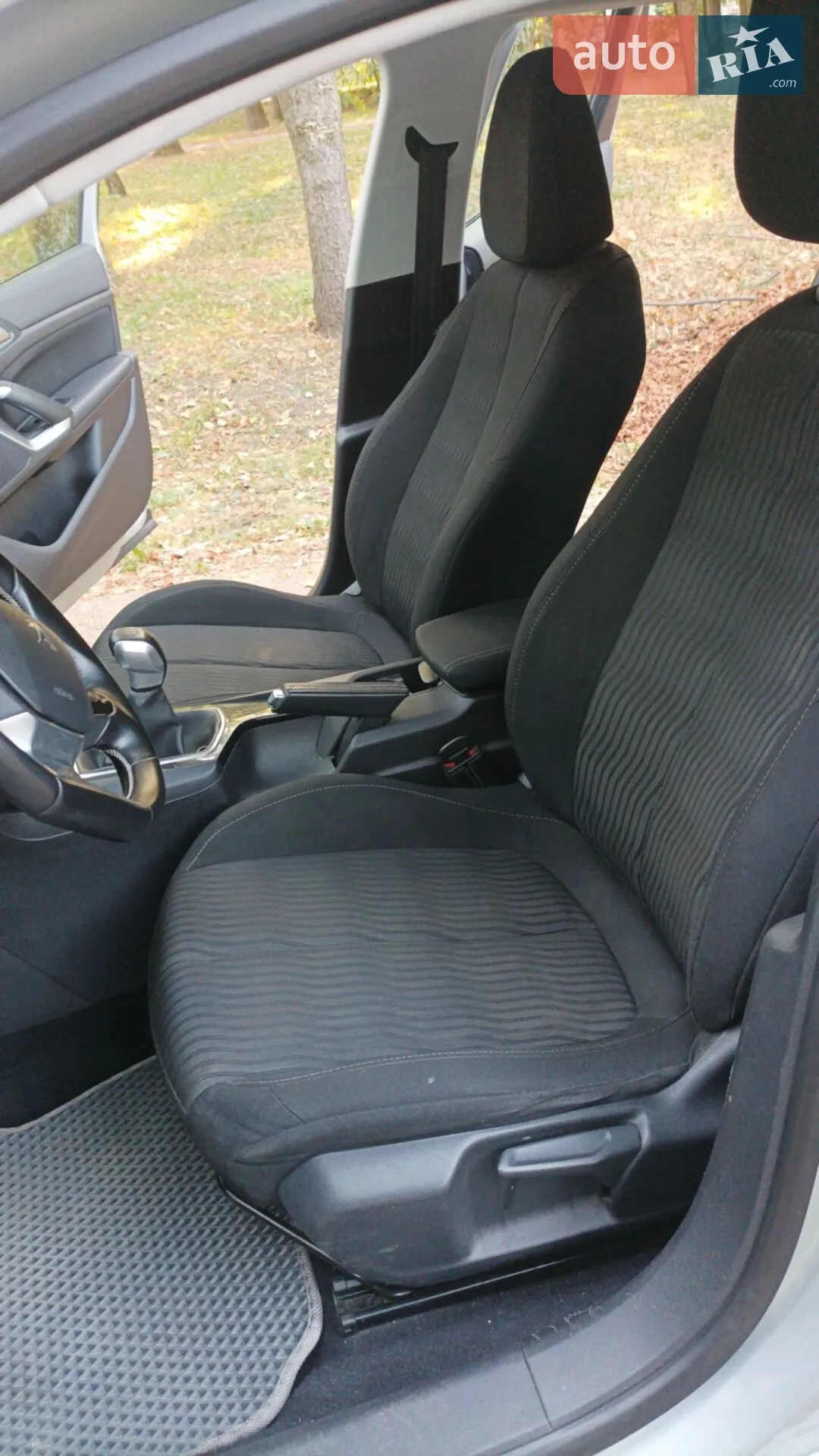 2015 Peugeot 308 - мініатюра 11