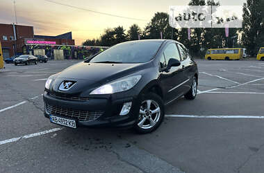 Хэтчбек Peugeot 308 2008 в Киеве